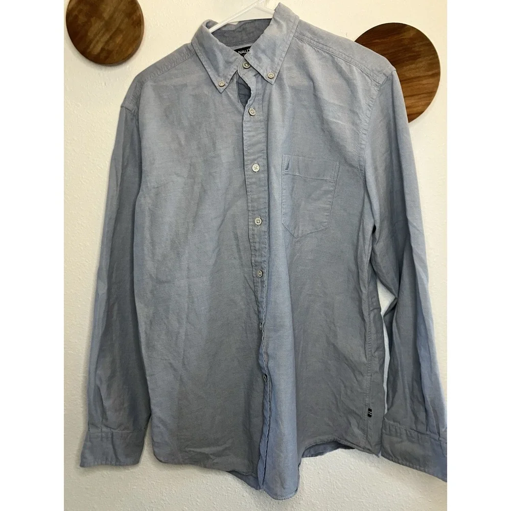 Nautica Blue Long Sleeved Button Shirt 100% Cotton Size Medium - Picture 1 of 5